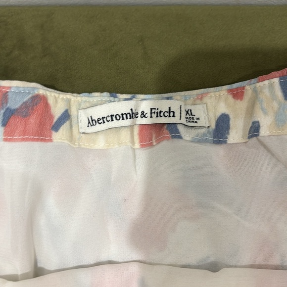 Abercrombie skirt with slit - Picture 2 of 2